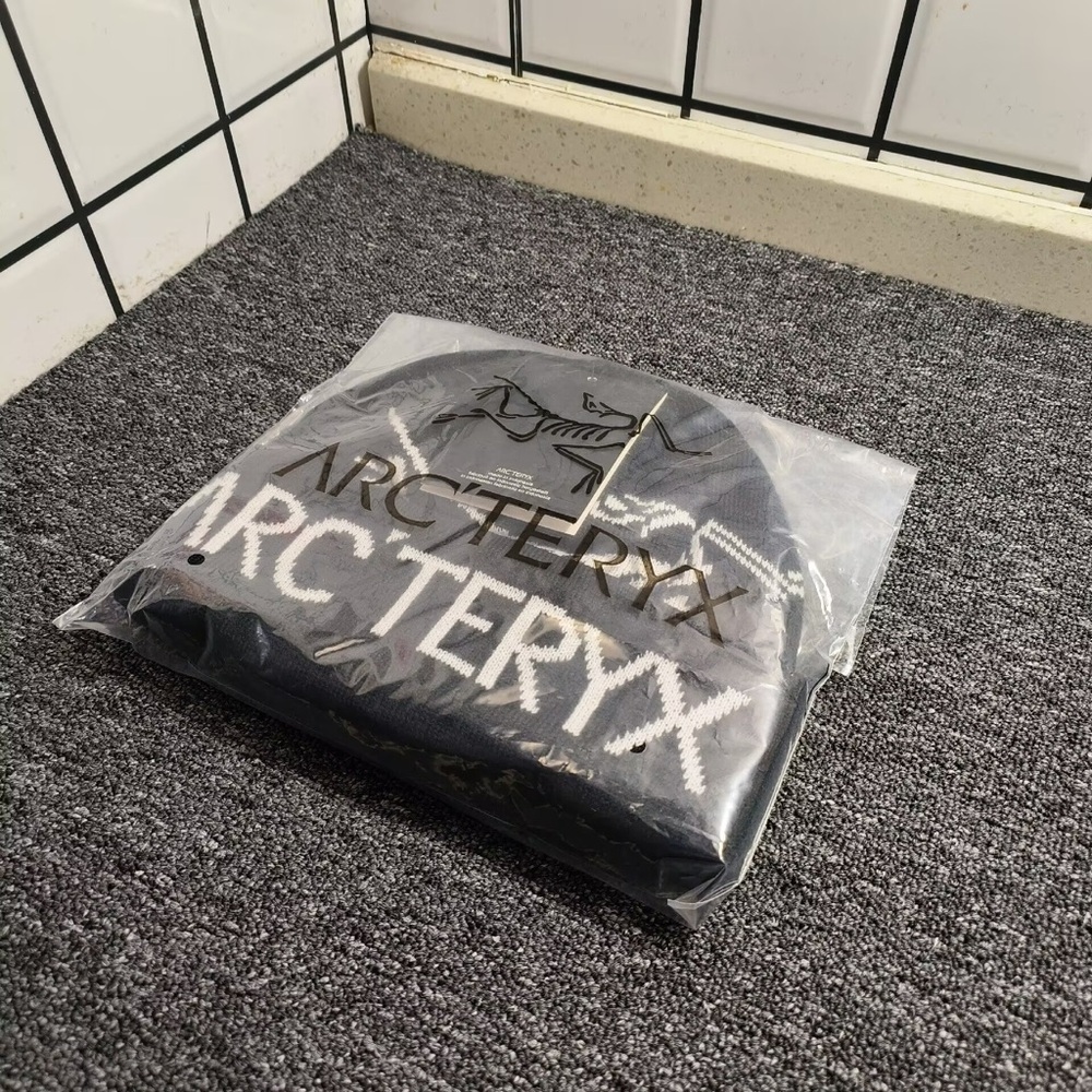 Arc'teryx Knit Beanie with Embroidery hat - Picture 5 of 5